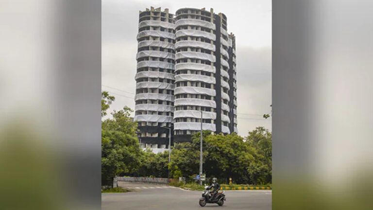 Noida Twin Towers: 9 సెకన్లలో కూలనున్న ట్విన్‌ టవర్స్.. కూల్చివేతకు 3,700 కిలోల పేలుడు పదార్థాలు