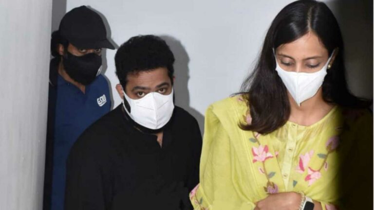 NTR: మేనత్త కుటుంబాన్ని పరామర్శించిన ఎన్టీఆర్.. తమ్ముడితో పాటే అన్నకూడా