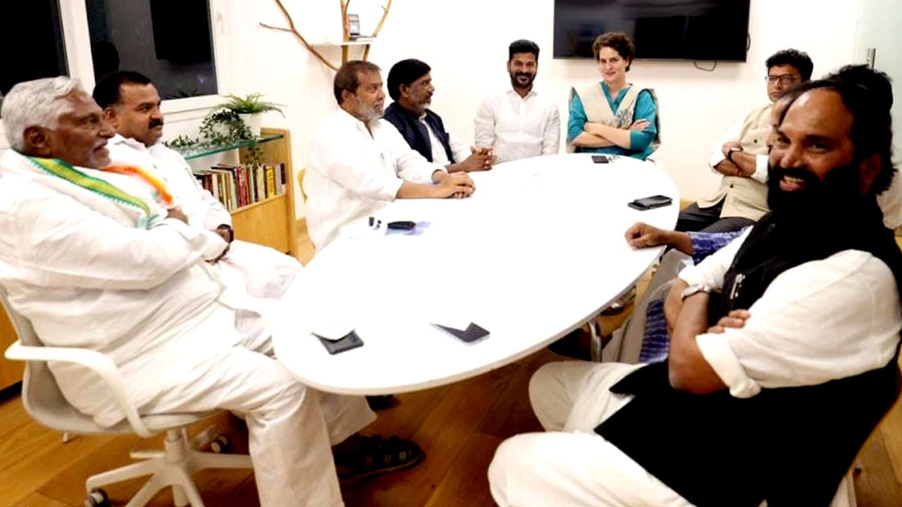 Priyanka Gandhi: తెలంగాణ కాంగ్రెస్‌పై ప్రియాంక గాంధీ ఫోకస్