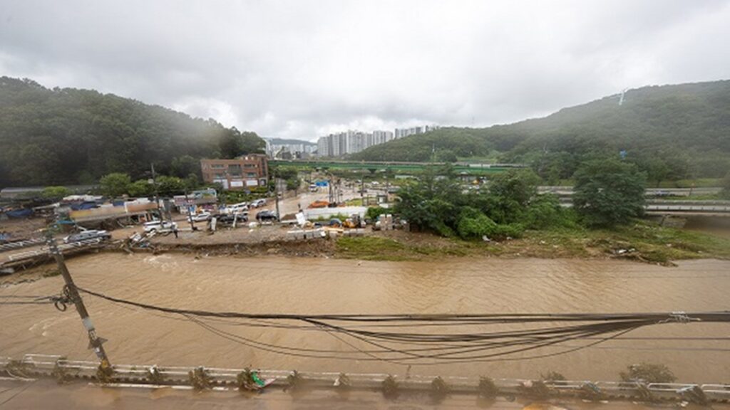 Record Rains In South Korea