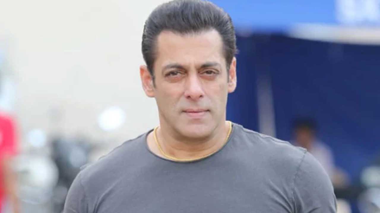 Salman Khan: ఆ వీడియోలను తొలగించాలని కోర్టుకెక్కిన సల్లు భాయ్