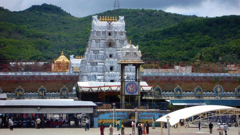 Tirumala: తిరుమల భక్తులకు శుభవార్త.. నేడు ప్రత్యేక ప్రవేశ దర్శనం టిక్కెట్లు విడుదల