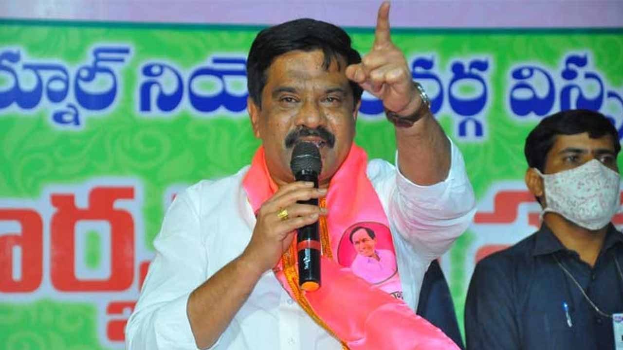 Vemula Prashanth Reddy : దేశంలో బీజేపీ పార్టీ తప్ప ఏ పార్టీ నాయకులు ఉండొద్దా..?