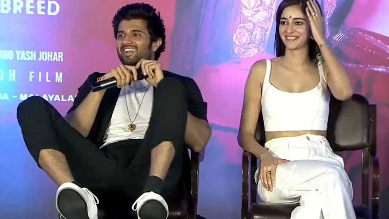 Vijay Devarakonda: బలుపు చూపిస్తున్న విజయ్.. అంత చేయాల్సిన అవసరం ఉందా..?