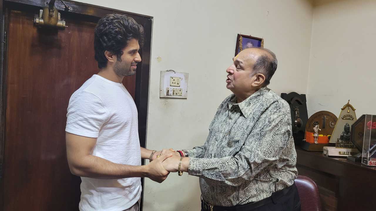 Vijay Devarakonda: నిన్న ఒళ్లంతా పొగరు అన్నాడు.. నేడు సారీ చెప్పాడు