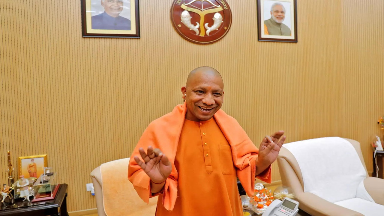 Yogi Adityanath: రక్షాబంధన్‌ సందర్భంగా మహిళలకు బంపర్ ఆఫర్‌..