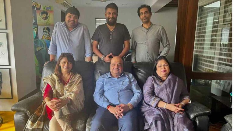 The Kashmir Files : భారతదేశ మూలాల కథలతో ‘కాశ్మీర్ ఫైల్స్’ బృందం