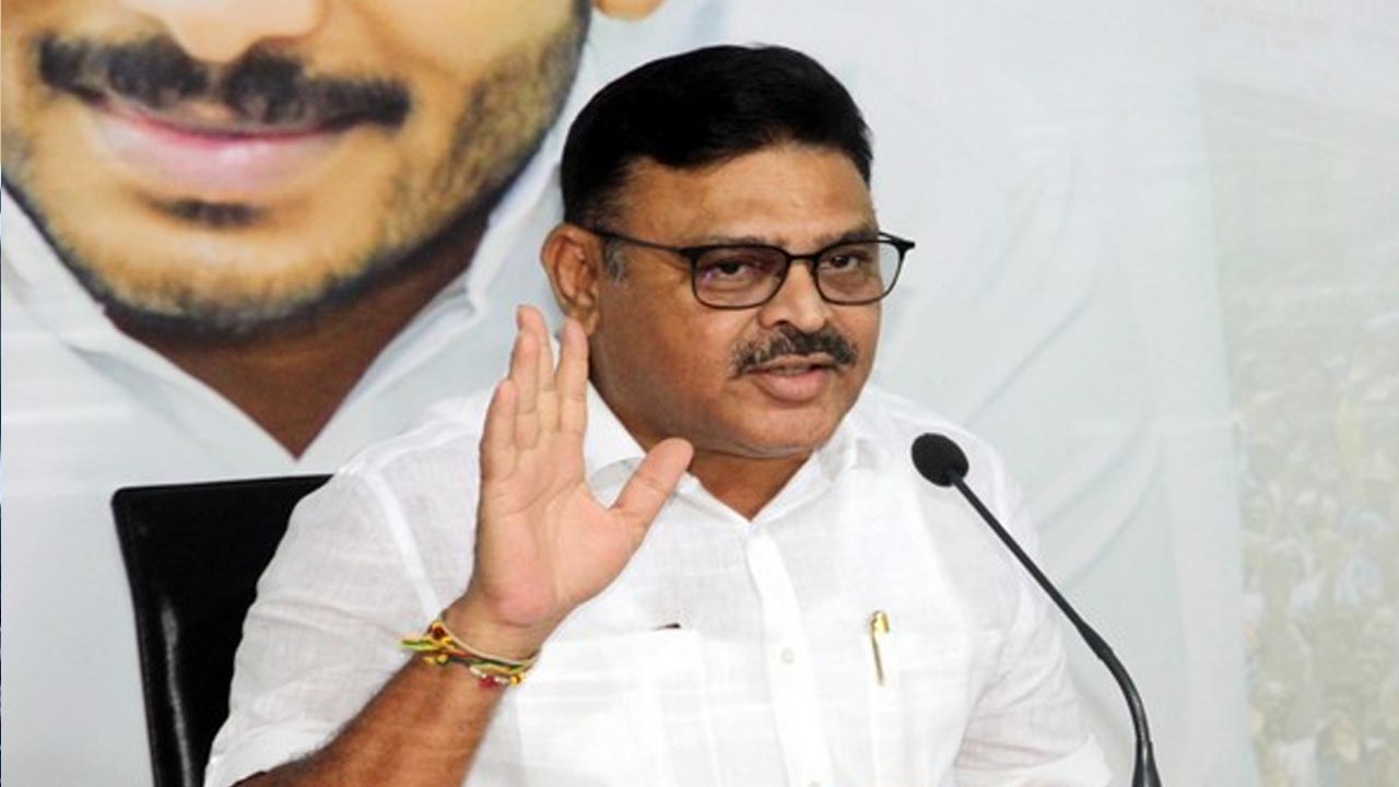 Ambati Rambabu: మళ్లీ మళ్లీ చెబుతున్నా.. అది కొవ్వు ఎక్కిన కోటీశ్వరుల పాదయాత్ర..