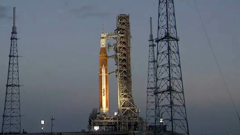 Artemis-1: ఆర్టెమిస్-1 ప్రయోగానికి సిద్ధమైన నాసా.. అప్పుడేనా..?