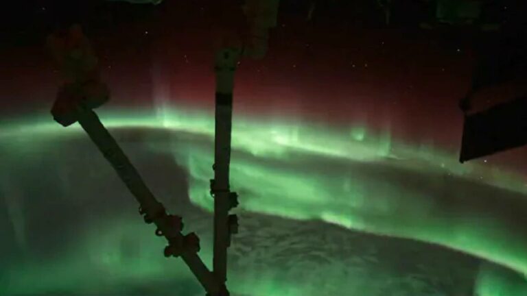 Solar Storm Hits Earth: సౌర తుఫాన్ భూమిని తాకితే ఎలా ఉంటుందో తెలుసా..? స్టన్నింగ్ వీడియో షేర్ చేసిన ఐఎస్ఎస్