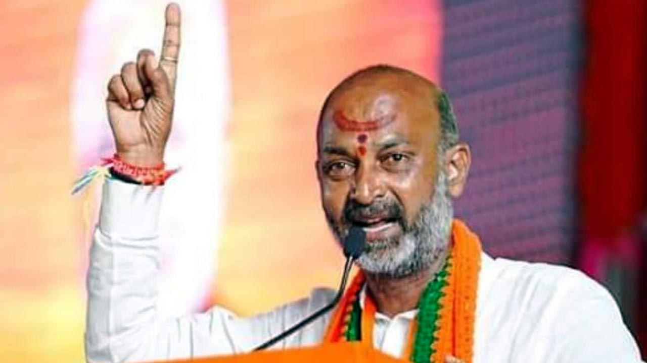 Bandi Sanjay : మోడీ వల్ల ఈరోజు మిగులు విద్యుత్ దేశంగా మారింది