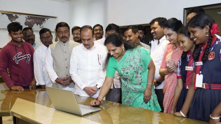 Bathukamma Song: బతుకమ్మ పాటను విడుదల చేసిన ఎమ్మెల్సీ కవిత