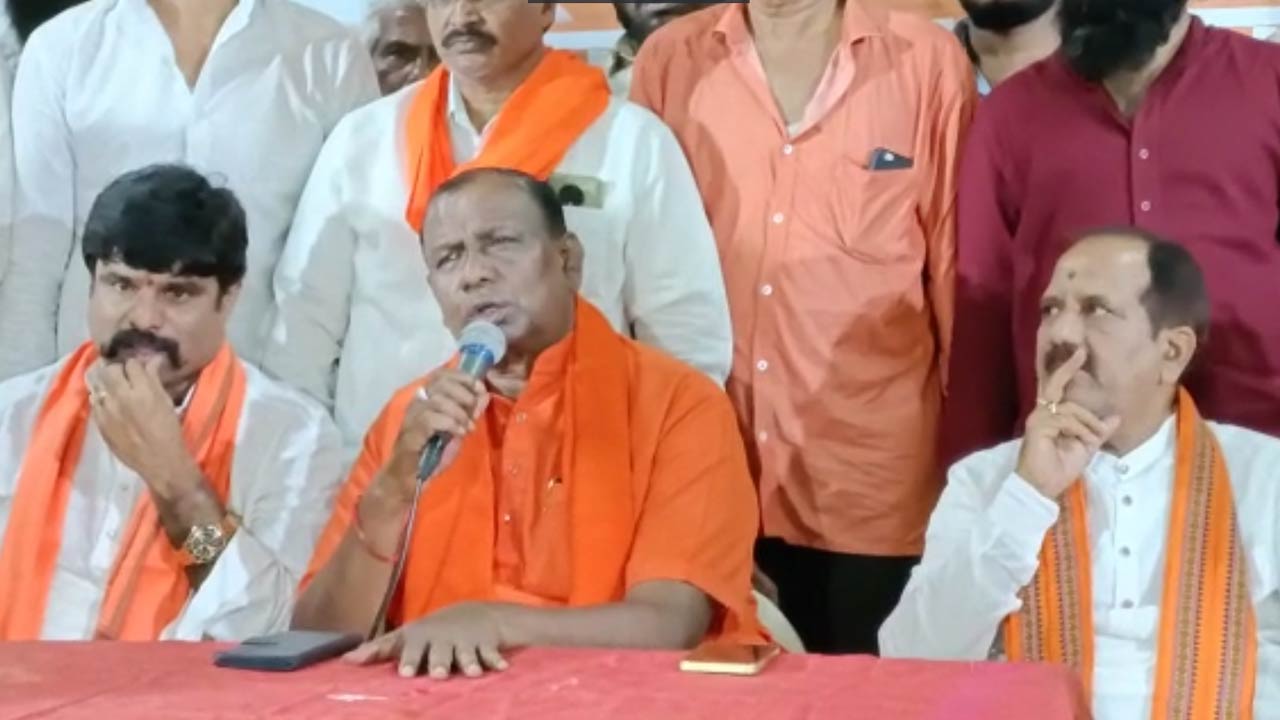 Bhagyanagar Ganesh Utsav Samithi: దీక్ష విరమించిన భాగ్యనగర్ గణేష్ ఉత్సవ సమితి భగవంత్‌రావు