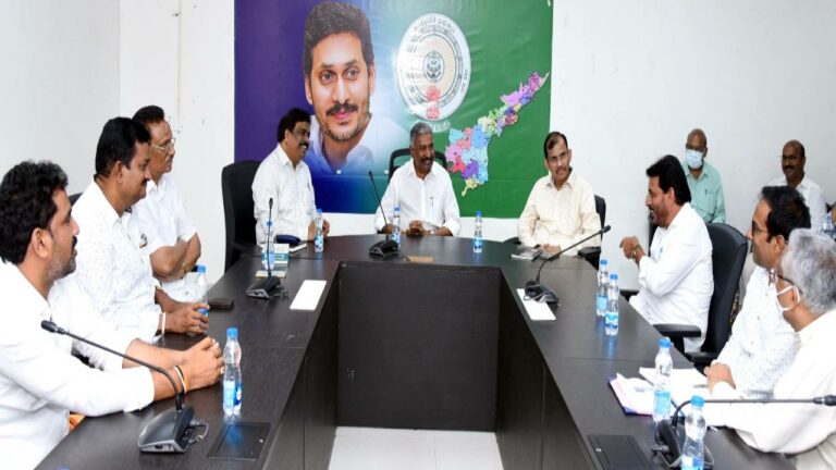 Peddireddy Ramachandrareddy: గ్రానైట్ పరిశ్రమకు చేయూత కోసమే శ్లాబ్ పద్ధతి