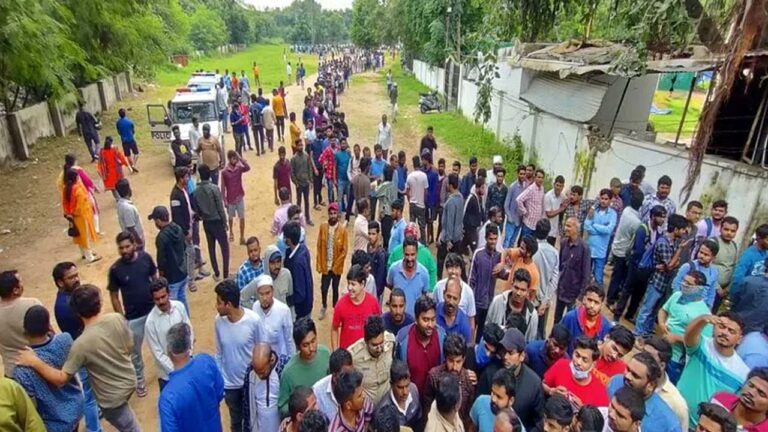 IND vs AUS : జింఖానా గ్రౌండ్స్‌ వద్ద గంట గంటకు పెరుగుతున్న రద్దీ..