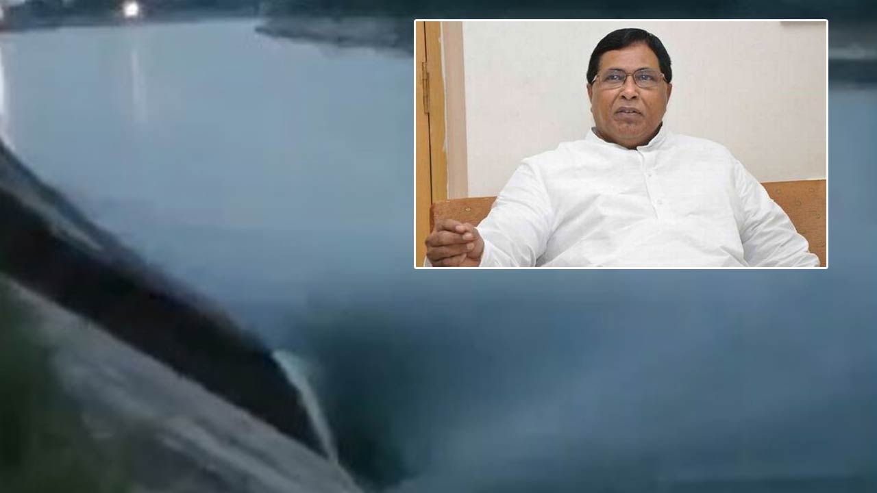 Jana Reddy : శంకుస్థాపనలతోనే గొప్పలు.. పనులు మాత్రం నిల్…!