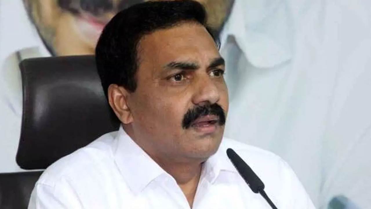 Kakani Govardhan Reddy : చంద్రబాబుకి సిగ్గు, శరం వంటివి ఏమీ లేవు