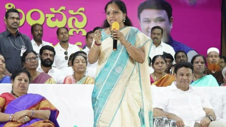 MLC Kavitha: పెట్రోల్‌ బంకుల్లో, గ్యాస్‌ సిలిండర్లపై మోడీ ఫొటోలు పెడతాం..!