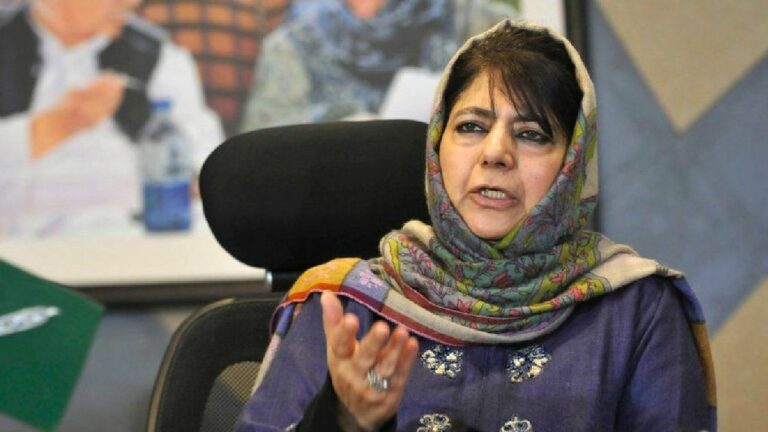 Mehbooba Mufti: మసీదులు పడగొట్టడంలో మనం “విశ్వగురు” అవుతున్నాం