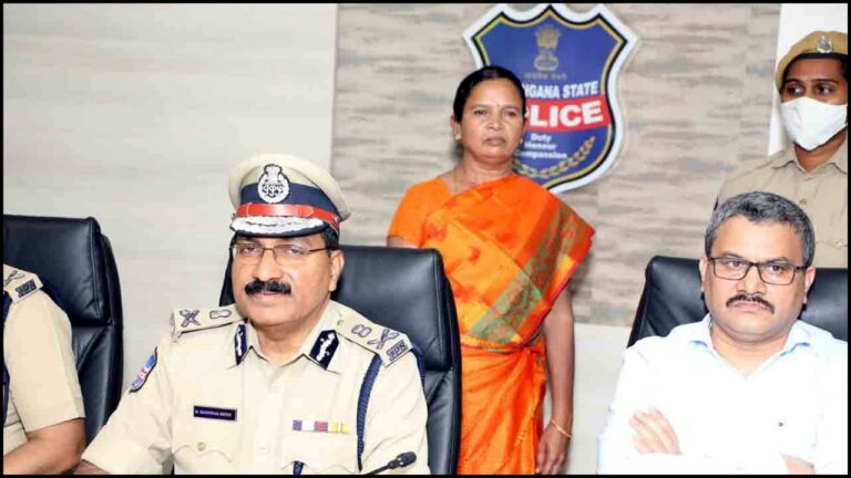 Maoist Leader Savitri: లొంగిపోయిన మావోయిస్టు లీడర్ సావిత్రి