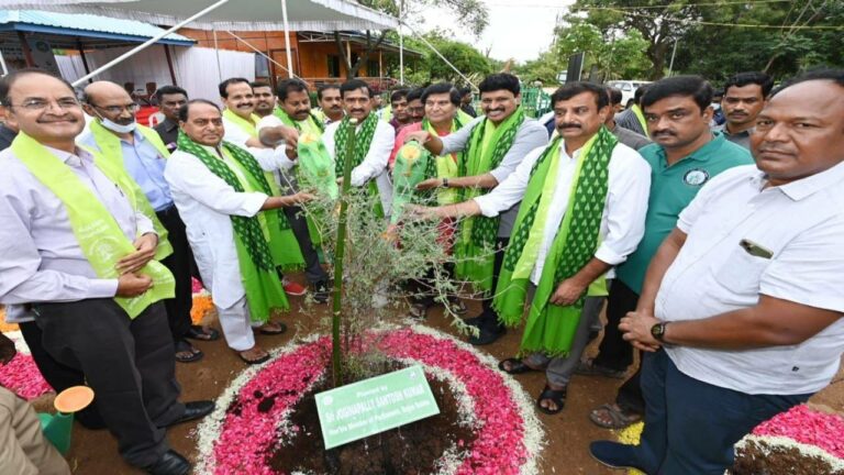 Mp Joginapally Santosh Kumar: జమ్మి చెట్టు, పాలపిట్ట తెలంగాణ సంస్కృతిలో భాగం