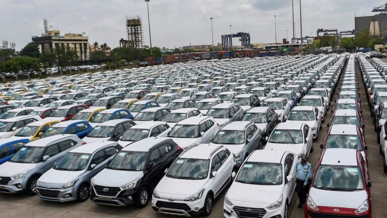 Record Level Car Pre-Bookings: మీకు కొత్త కారు కావాలా?. డబ్బుంటే చాలదు. అంతకుమించి ఓపిక ఉండాలి