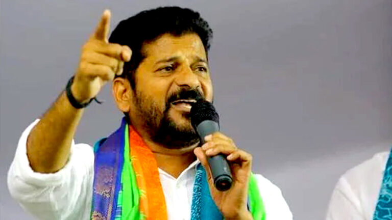 Revanth Reddy: అసెంబ్లీ ప్రారంభమవుతున్న తరుణంలో వినతిపత్రాలు ఇస్తే.. అరెస్టులా?