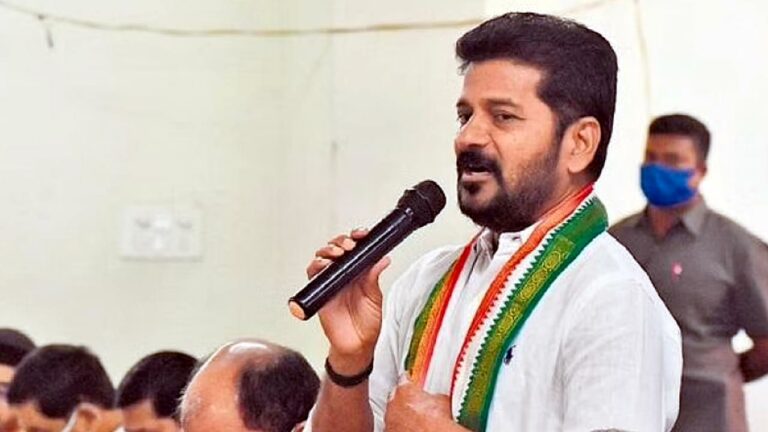 Revanth Reddy : కేంద్ర, రాష్ట్ర ప్రభుత్వాలు మునుగోడు ప్రజలకు తీవ్ర అన్యాయం చేశాయి