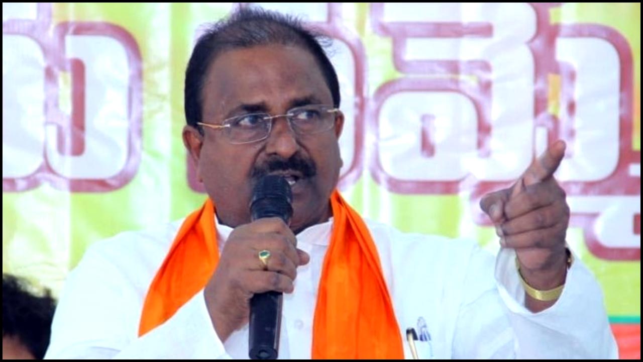 Somu Veerraju: ఏపీలో ఇసుక కంటే బంగారమే ఈజీగా దొరుకుతోంది