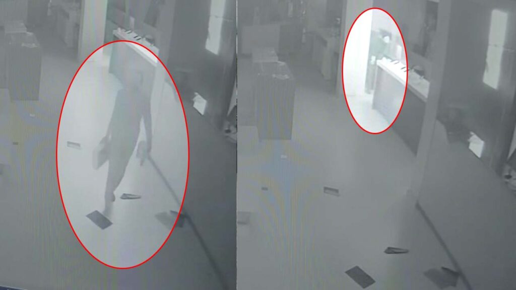 Theft In Bajaj Showroom