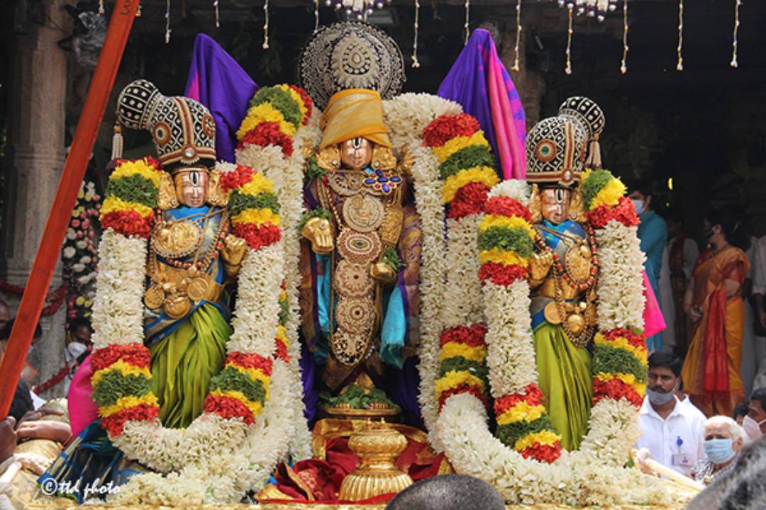 Tirumala Brahmotsavalu: ఎల్లుండి శ్రీవారి వార్షిక బ్రహ్మోత్సవాలకు అంకురార్పణ