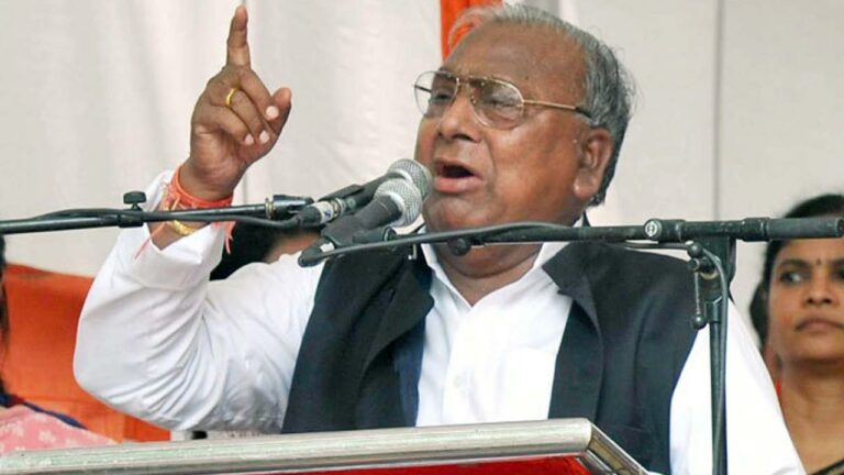 V.Hanumantha Rao : అప్పుడు అసలు మీ బీజేపీ పార్టీ పుట్టిందా..?
