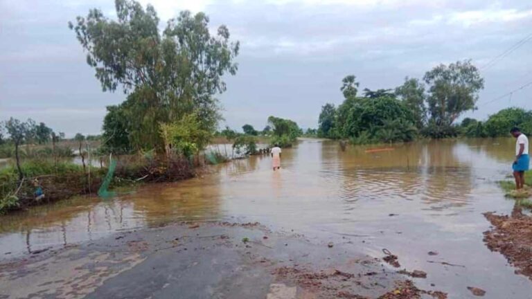 Rains Effect: ఆదిలాబాద్ ను కుమ్మేస్తున్న వాన