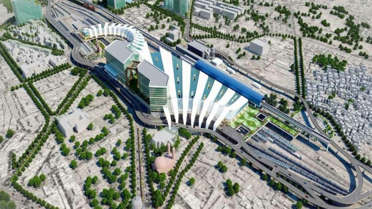 Ahmedabad: అంతర్జాతీయ ఎయిర్‌పోర్టులను తలదన్నేలా అహ్మదాబాద్ రైల్వేస్టేషన్.. ఫోటోలు వైరల్