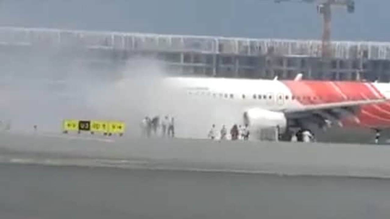 Air India Express Plane: ఎయిరిండియా విమానంలో అగ్నిప్రమాదం.. మస్కట్‌లో ఘటన
