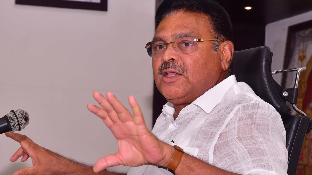 Ambati Rambabu: బాబుకు బుద్ధి లేదు.. బాలయ్యకు సిగ్గు లేదు.. లోకేష్‌కు..?