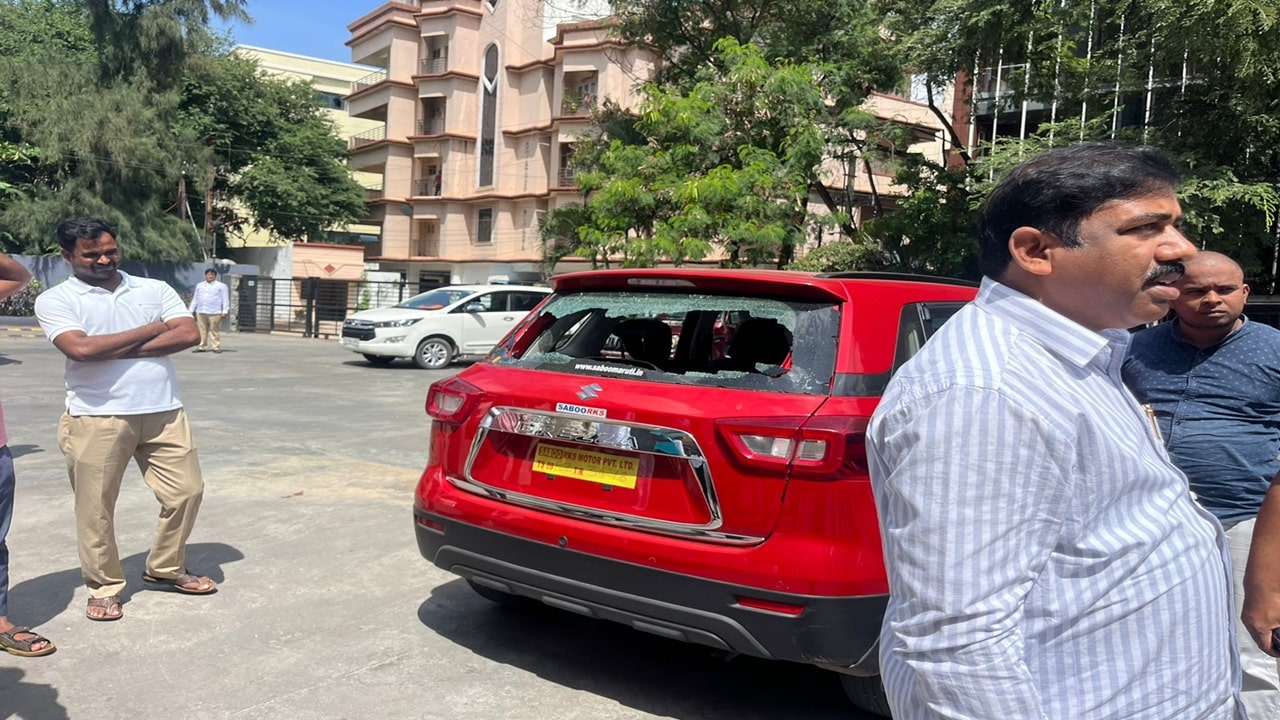 Amit Shah Convoy: అమిత్‌ షా కాన్వాయ్‌కు అడ్డుగా వచ్చిన కారు.. అద్దాలు పగులగొట్టిన ఎస్పీజీ