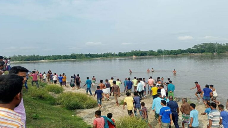 Boat Capsized: ఘోర ప్రమాదం.. పడవ బోల్తా పడి 20 మంది దుర్మరణం, పలువురు గల్లంతు