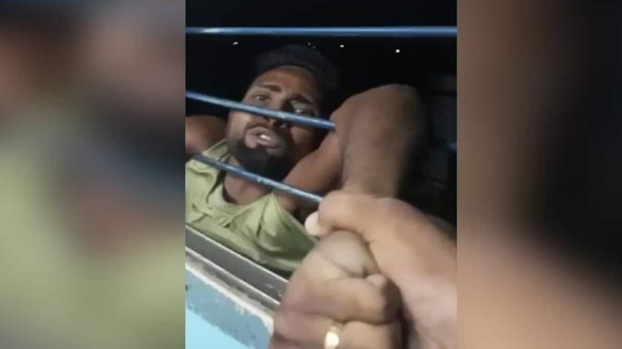 Bihar Thief: కదులుతున్న రైలులో చోరీకి యత్నం.. చుక్కలు చూపించిన ప్రయాణికులు