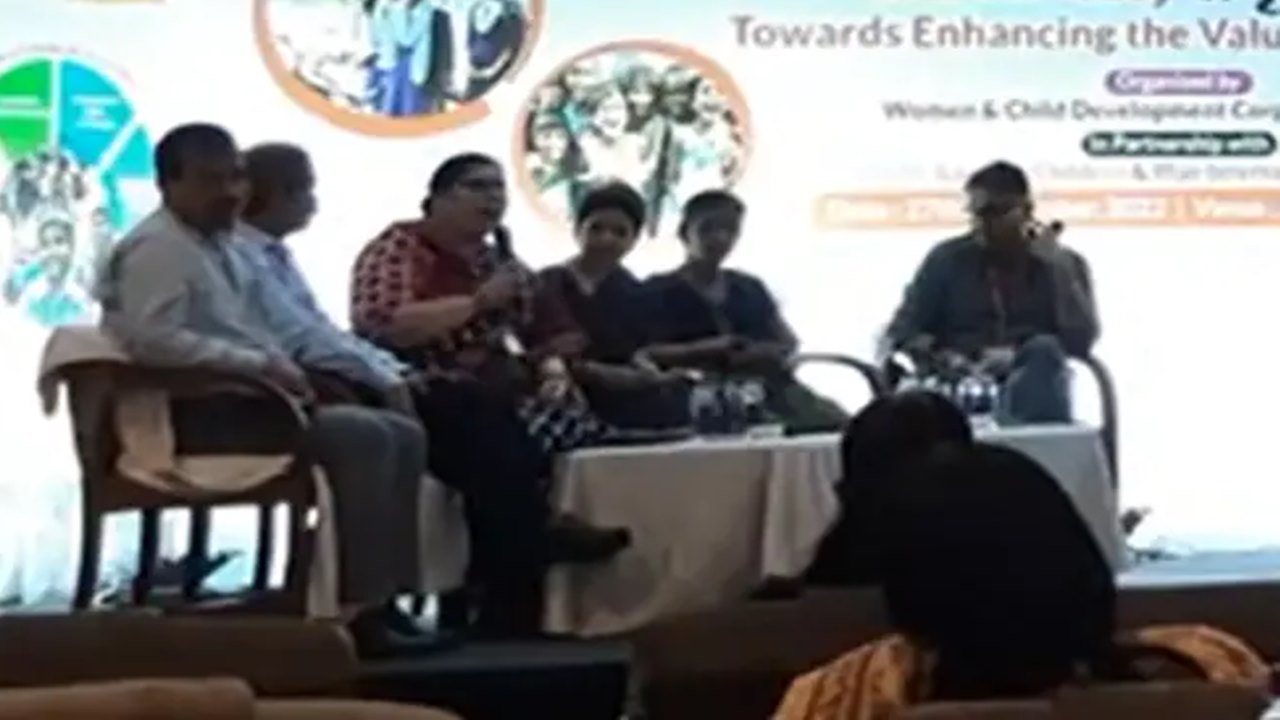 Condom Remark: కండోమ్ వ్యాఖ్యలతో చిక్కుల్లో ఐఏఎస్‌.. వివరణ కోరిన బాలల హక్కుల సంఘం