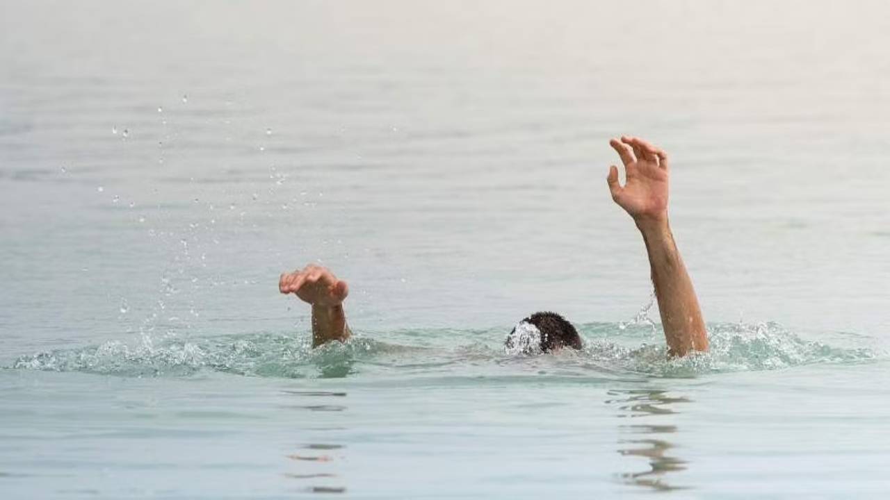 Swimming Tragedy: ప్రాణాలు తీస్తున్న ఈత సరదా