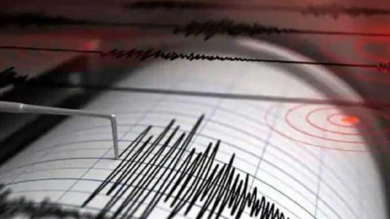 Earthquake: ఇండోనేషియాలో భారీ భూకంపం.. 6.2 తీవ్రతతో కంపించిన భూమి