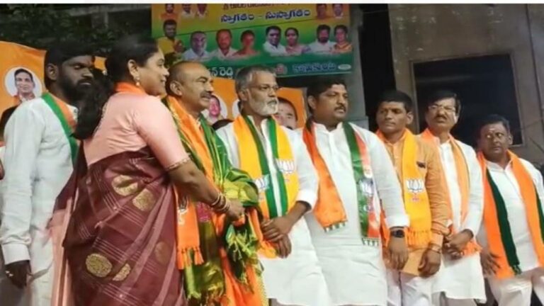 Etela Rajender: టీఆర్ఎస్ కి ప్రజలు గుణపాఠం నేర్పడం ఖాయం