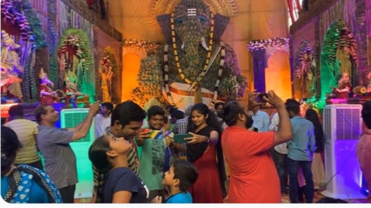 Pineapple Ganesh:తిరుపతిలో వెరైటీ… పైనాపిల్ గణేష్ కి భారీ లడ్డూ