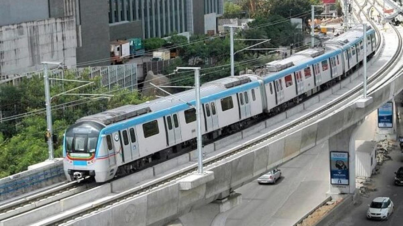 Hyderabad Metro: క్రికెట్ మ్యాచ్ ఎఫెక్ట్.. ఒక్కరోజే 3.5 లక్షల మంది మెట్రో ప్రయాణం