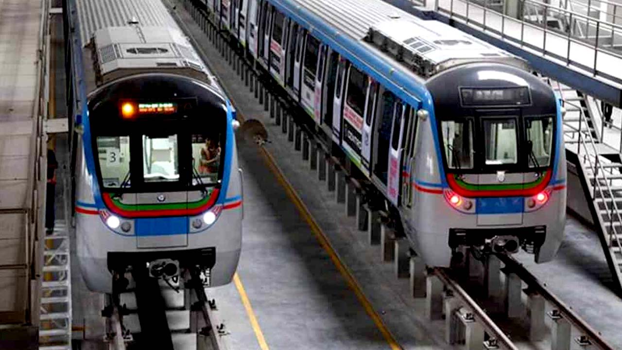 Hyderabad Metro: క్రికెట్ అభిమానులకు మెట్రో బంపర్‌ ఆఫర్‌ కానీ.. చిన్న ట్విస్ట్