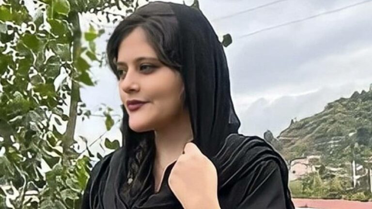 Iran: ఇరాన్‌ను కుదిపేస్తున్న మహిళ మరణం.. హిజాబ్ వేసుకోలేదని అరెస్ట్.. తరువాత మృతి