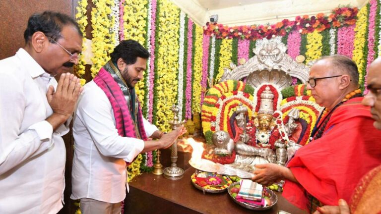 CM Jagan Tirupati Tour: తిరుపతిలో జగన్ పర్యటన.. ఎలక్ట్రిక్ బస్సులు ప్రారంభం