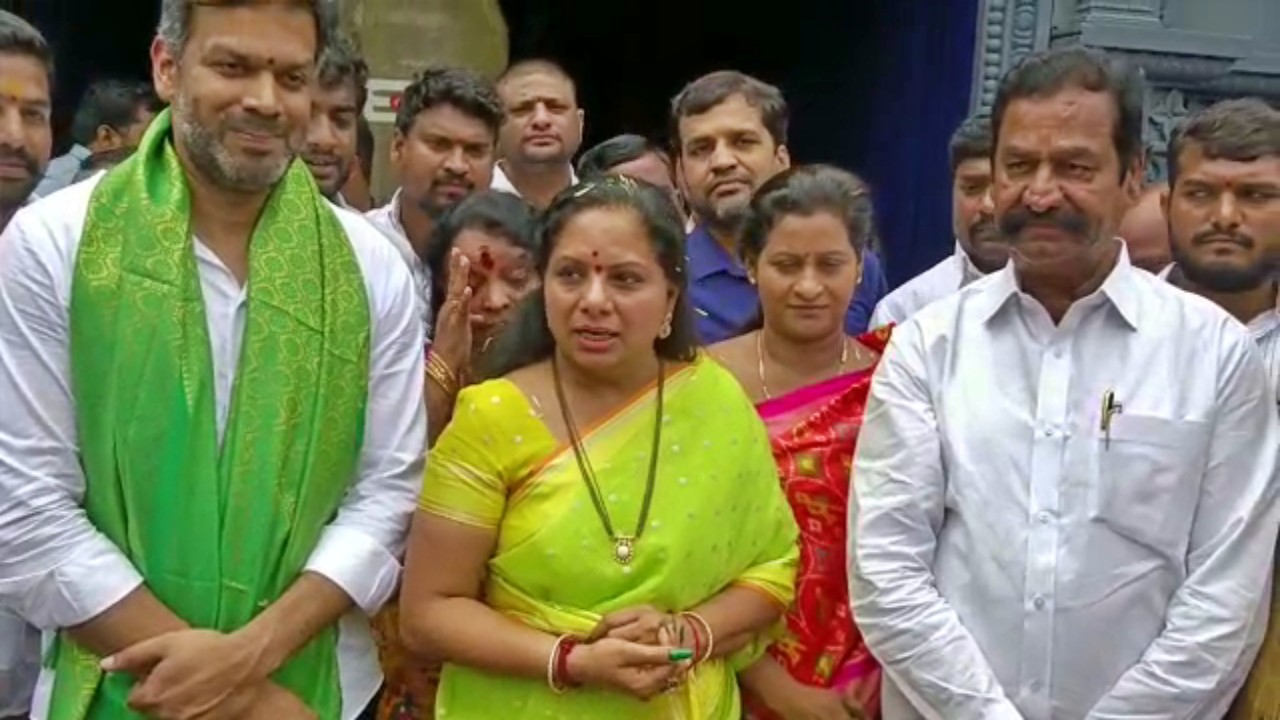 MLC Kalvakuntla Kavitha: రాష్ట్రాన్ని ఇబ్బందులు పెట్టేందుకు కొందరు ప్రయత్నిస్తున్నారు..