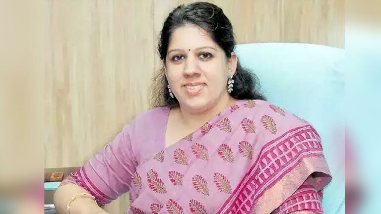 Cyber Fraud : కాకినాడ కలెక్టర్‌కు కేటుగాళ్లు షాక్‌..